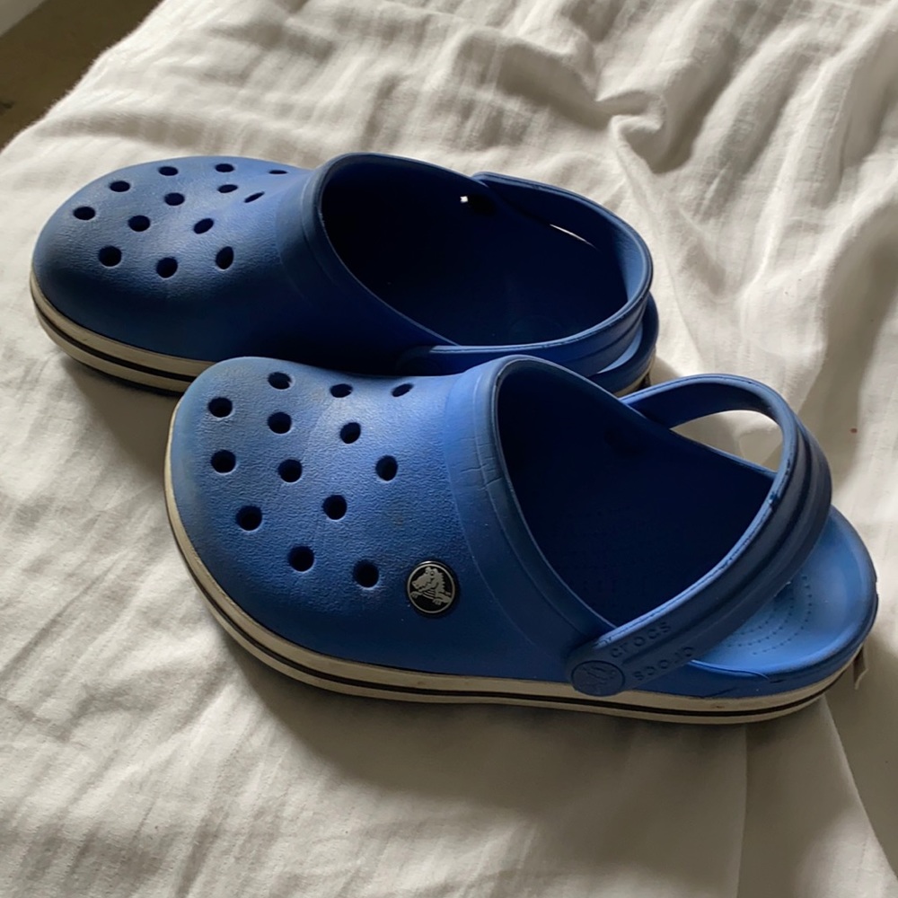Croc bands size J2 blue
